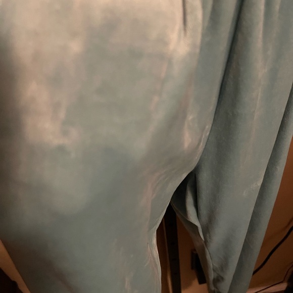 Very Soft Weekend Edition Velvet Like Sweatpants - Picture 6 of 10